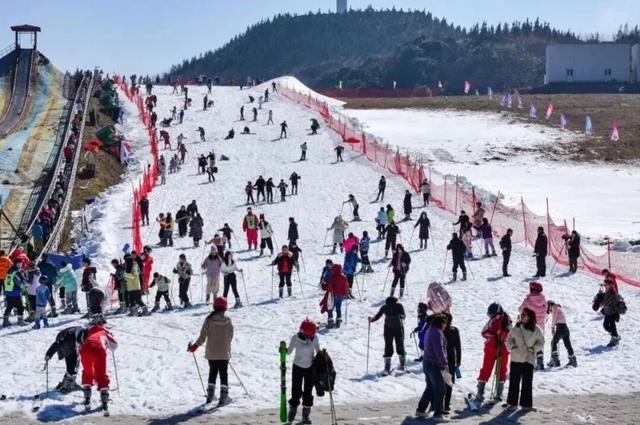 多地下雪！广西限定版“冰雪世界”已上线