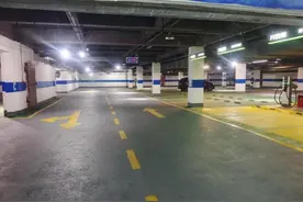 乌海一停车场一小时内免费！！图片