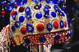 淄博00后小伙将琉璃凤冠“送进”国博， 这届年轻人把非遗玩出花图片