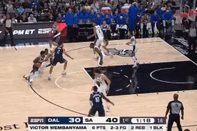 帅球！欧文秀操作连续变向闪转腾挪轻松打板命中！图片