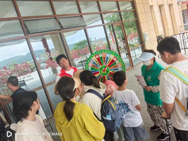 崂山景区垃圾分类宣传活动暖心开启，环保理念随风景入人心