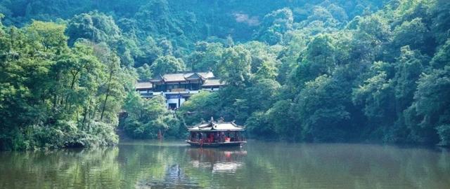离开浪浪山，趁着周末正好到成都的山里来浪一浪！