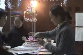 父亲92条视频“复活”亡女，感动百万网友：或许这就是照片记录的意义图片
