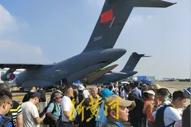 现场观看歼-20模拟空战动作！新黄河记者直击珠海航展图片