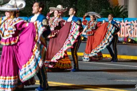 国庆中秋长假怎么玩？出入境游“双旺”，这些新目的地火了图片