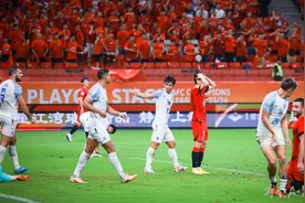 亚冠主场首次输球，上海海港2：3泰国巴吞联无缘亚冠正赛图片