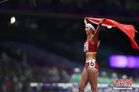 想告诉刘教练，林雨薇和葛曼棋做到了图片