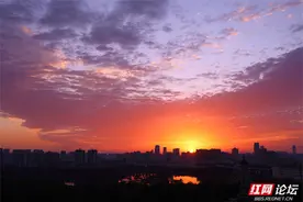 【每日一图@湖南】暂别阴雨，追一场长沙初冬的日出图片