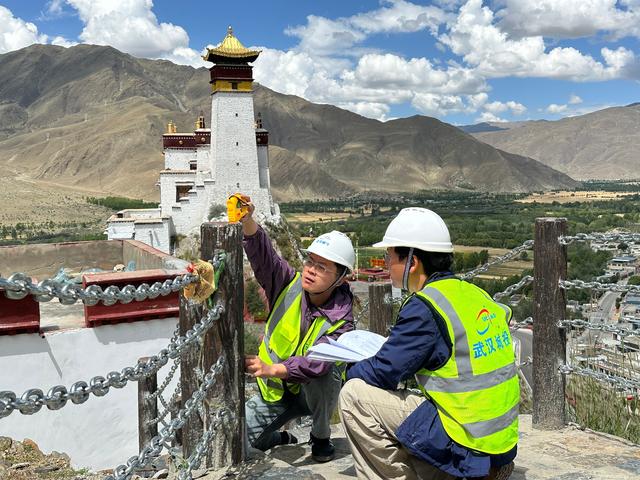 这里刚升级为4A景区，“武汉建造”让西藏古老宫殿景点留得住人
