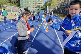 无人机、纸飞机、“战斗机”……这场比赛看谁“飞得更高”图片