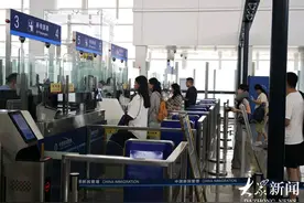 免签效应持续显现！济南口岸上半年免签入境人员激增超400%图片