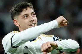 西甲谁夺冠，德比说了算！皇马3:2力克巴萨，加冕在即图片