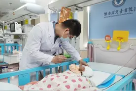 1岁小孩颅内肿瘤如拳头大？专家提醒家长及时识别症状图片