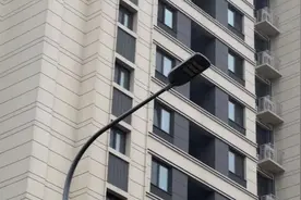 济南一道路路灯建好后一直不亮，街道办：争取年底前亮灯图片