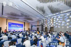 “智能建造・智领未来”2025年南沙区建筑行业高质量发展大会举行图片