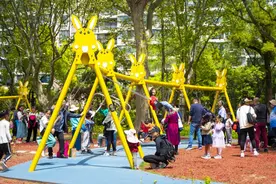 和平公园无动力儿童乐园图片