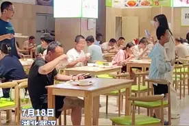 15元一餐不限量，超市里兴起平价食堂图片