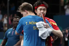 副拍出战的王楚钦遗憾止步32强，创历史最差战绩，中国男乒仅剩樊振东图片