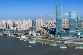 哈尔滨道里区前三季度生产总值同比增长5.0％图片