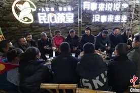 湖南新化探索乡村治理新路径 “小茶室”汇聚发展“大智慧”图片