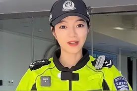 温州网红交警离职！曾是名电台主播：想换个视角看世界图片
