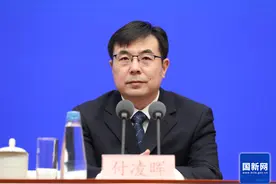 去年服务业就业增加700多万人，青年人失业率连降4个月图片