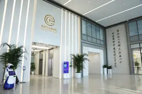 从别处购买的手机要求退货，被拒后竟起诉商家，法院判了图片