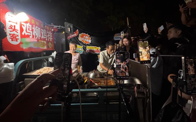 鸡排哥爆火之后