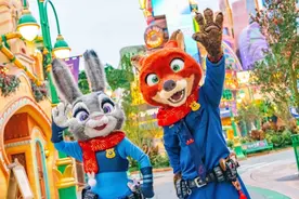 上海迪士尼来新朋友了！新春烟花特效上新，达菲好友欢庆堂也将开放营业图片