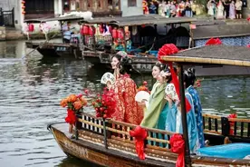 浙江宣传丨当汉服的风吹进古镇图片