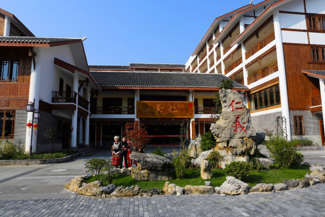 乘筏入峡谷 歌醉苗乡 重庆彭水阿依河焕新迎客