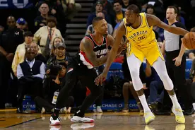 利拉德：无法苟同杜兰特16年加盟勇士的决定图片