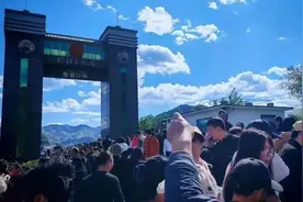 1964.7万人次  ,184.8亿元！这个“五一”吉林景区热力全开  人气爆棚图片