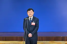 省人大代表孙云毅：琉璃手造“焕新”，助推非遗登上新高图片