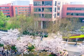 关于光华大学的“时空之门”与故事海图片