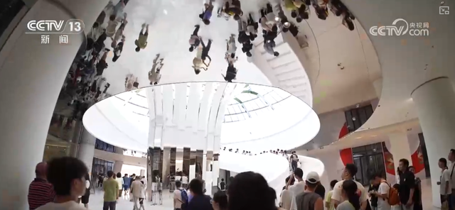 冰雪经济助推文旅地标“上新” 特色雪趣让游客留下来、住下来 带火多样消费