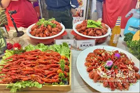 襄阳“襄城八点半”第三届闸口大虾节火热开市图片
