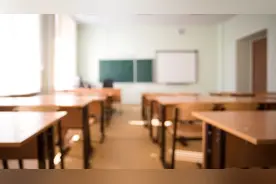 学生上课一学期竟没有学籍？！记者揭秘部分民办中职违规超招背后图片