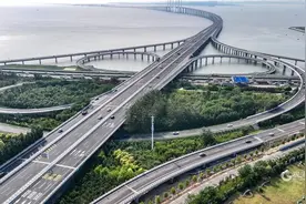 青岛：专治各种“堵点”，提升通行效率图片