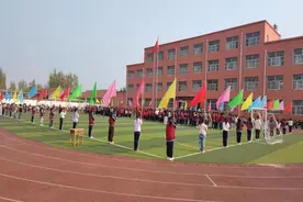 新泰市楼德镇南泉小学举行2024年春季田径运动会图片