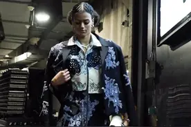 火花vs太阳入场秀 李月汝格子裙抢镜😍布林克现身图片