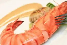 虾背上的黑线很脏吗？到底是什么物质？营养师今日告诉你答案图片