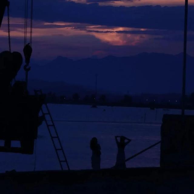 跟着赛事去旅行 | 尾金滩：追风逐浪，邂逅日落