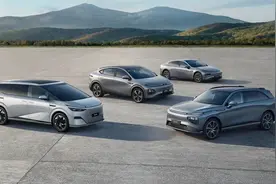 智驾能力提升显著 小鹏AI天玑XOS 5.3.0版本推送图片