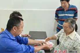 资阳安岳：“现场办公”让群众心声变掌声图片