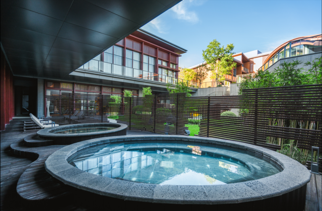 不是所有热的都叫温泉