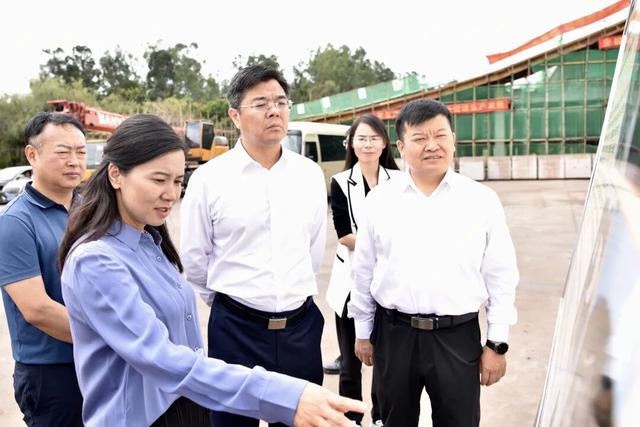张子建在姚安县调研时强调：坚定文化自信发挥比较优势用好文旅资源 切实推动花卉产业与古镇文化联动发展