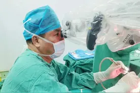 眼皮频跳？可能是面肌痉挛图片