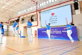 在体育课上，孩子们找到更好的自己图片