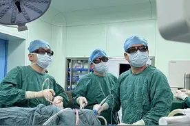 抗癌8年后肿瘤再次侵袭肝脏，河南男子在汉二次手术迎来生命“逆袭”图片